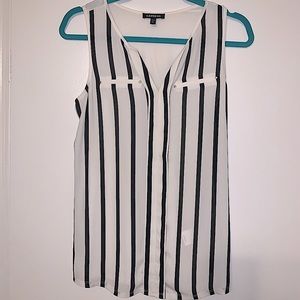 Express BLK/WHT Top